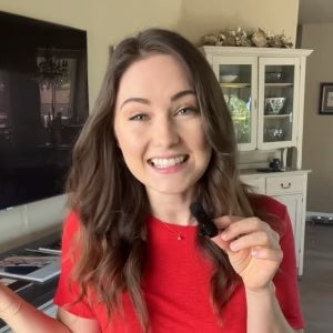 Wireless Lavalier Microphone ~ Professional sound quality, anytime, anywhere x