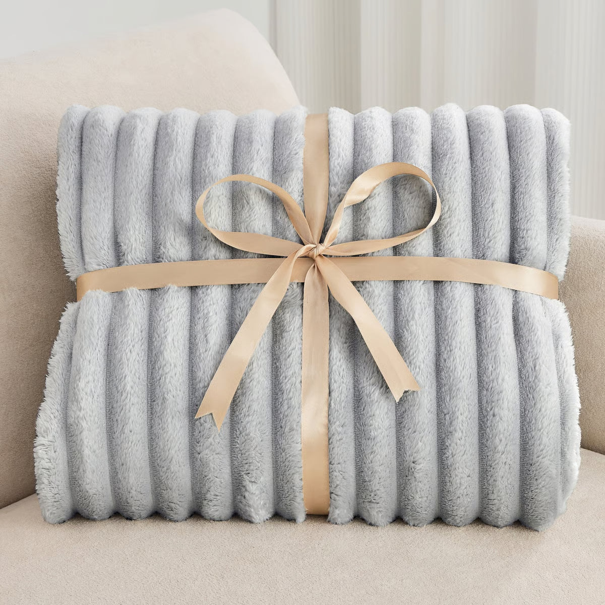 Viral Soft Plush Nap Blanket ~ Wrap yourself in cloud-like comfort anytime.