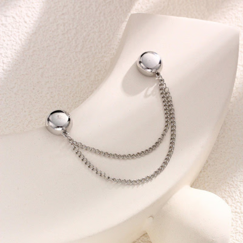 Magnetic Clothing Clips ~ From Sloppy to Snatched in Seconds